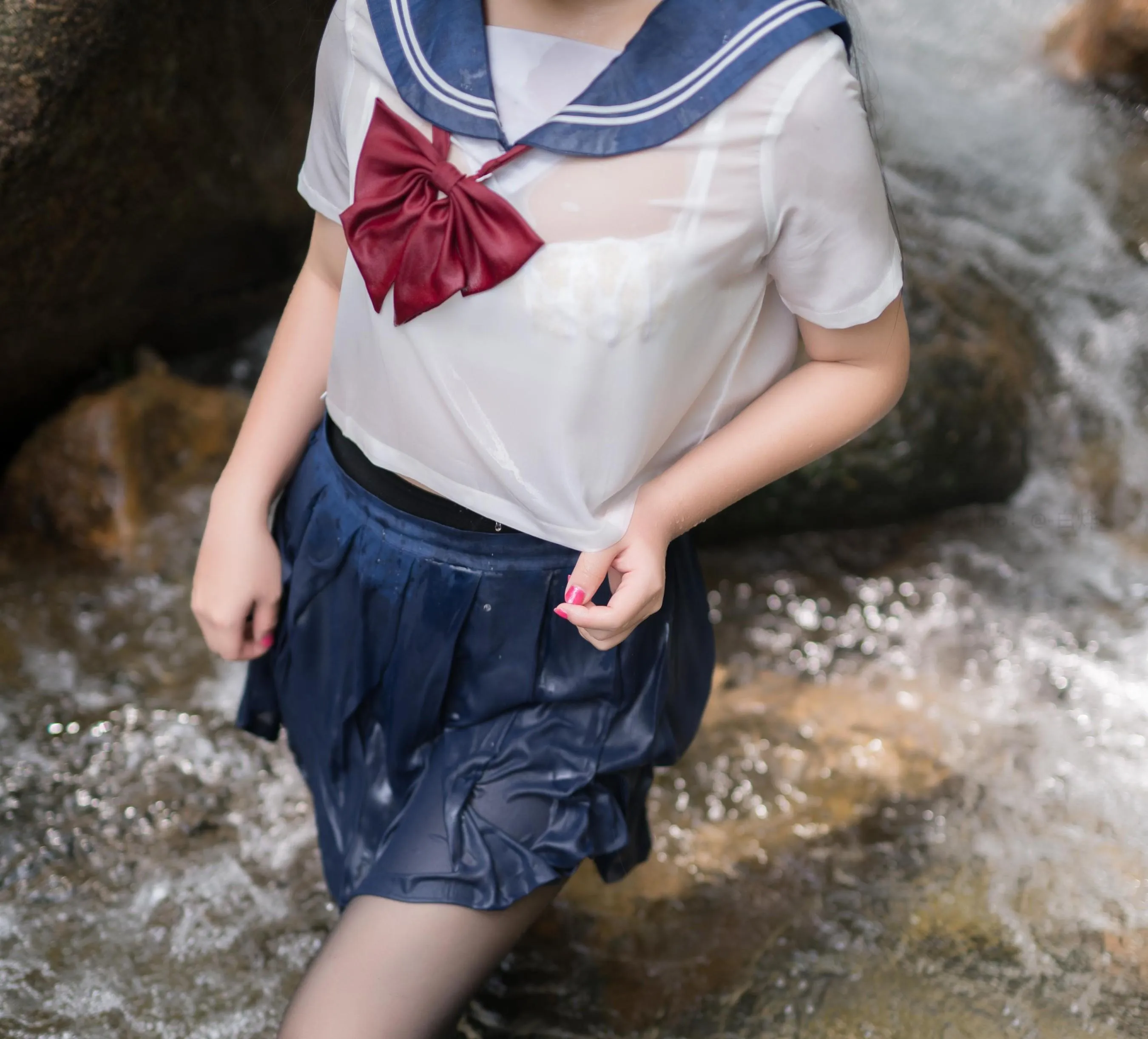 白烨 – NO.05 湿身JK-图片[24] [50P]插图6